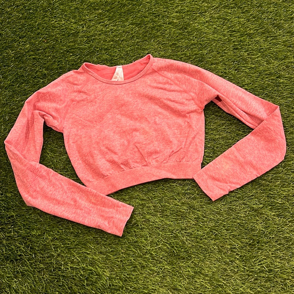 Long Sleeve Body Shape Crop Top by Kimberly